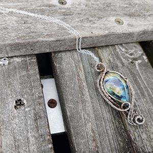 Flashy Labradorite pendant/necklace
